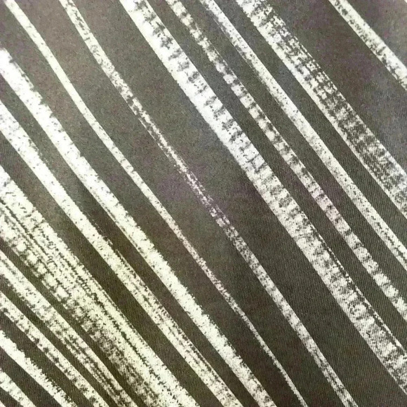 🌈 6/$60, Prana, Grey/Black, 3/4 Capri, Size Small - Picture 4 of 7